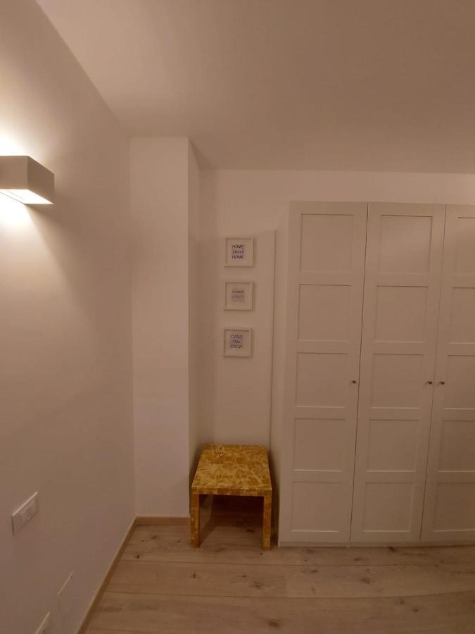Isabella D'Aragona Guest House Barletta Eksteriør billede